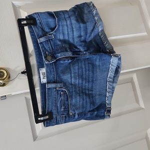 Paige size 27 mid-rise Jimmy Jimmy Short